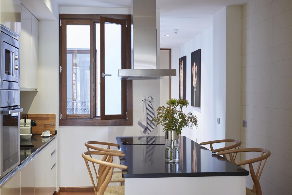 60 Balconies Design Apartment Madrid Room photo